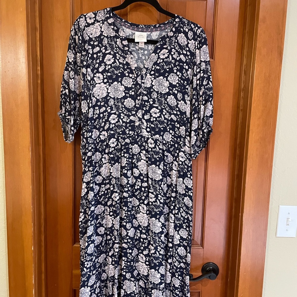 Knox Rose Navy and White Floral Midi Dress